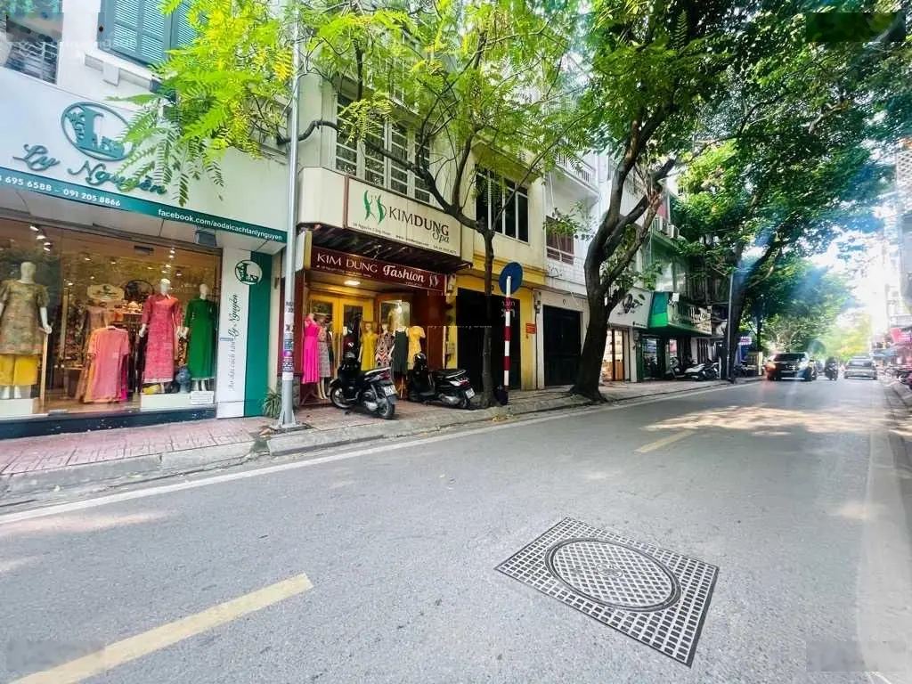 BÁN NHÀ MẶT PHỐ P.NGỌC KHÁNH, LÔ GÓC CỔNG VTV KINH DOANH SẦM UẤT, 46,3M2, GIÁ 22 TỶ.