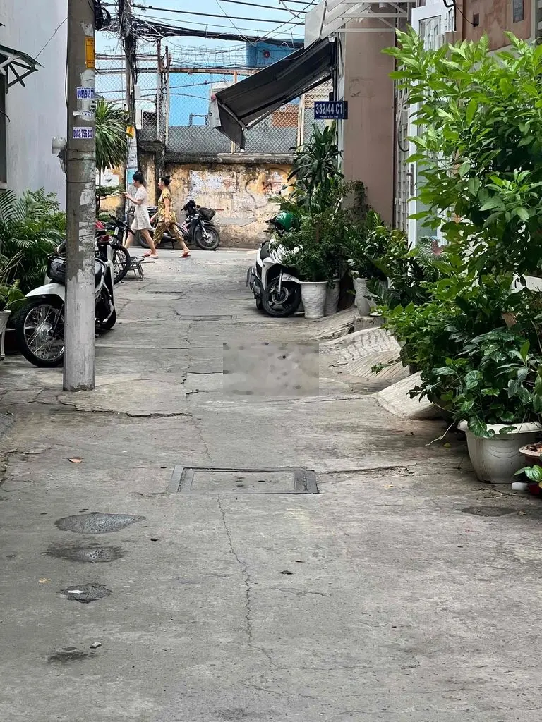 Hiếm Bán Đất Tặng Nhà 32 m2 - Hẻm Ô TÔ - Phan Văn Trị - Bình Thạnh