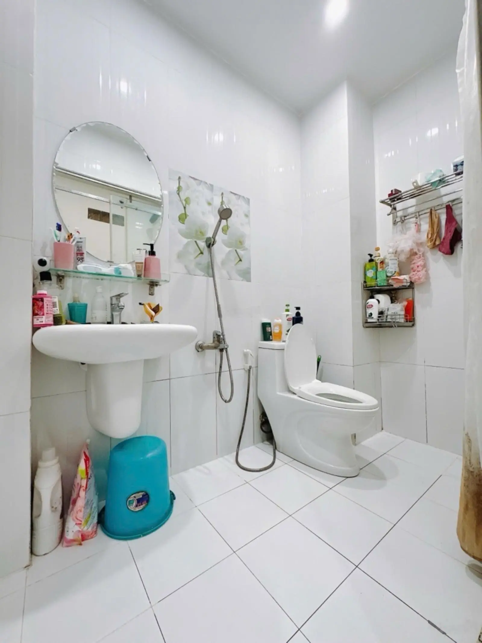 Bán nhà ngay MT đường Vĩnh Hội, Q4, DT 52m2 SHR ngay hồ bơi Bến Vân Đồn căn này đẹp nhất khu vực
