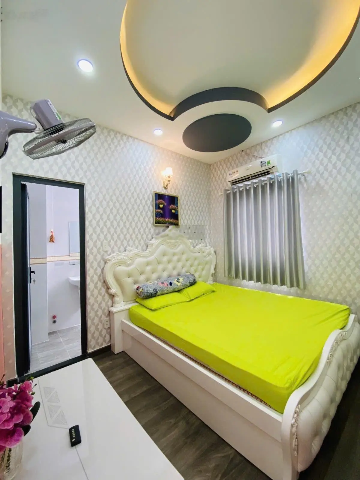 Chủ về nước bán gấp nhà riêng sát Quận 7, 55m2, 3 tầng,4PN, giá chỉ 6.89 tỷ,xe hơi ngủ trong nhà