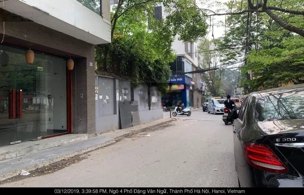 Nhà mặt phố đối diện vườn hoa đang cho thuê 100tr/tháng