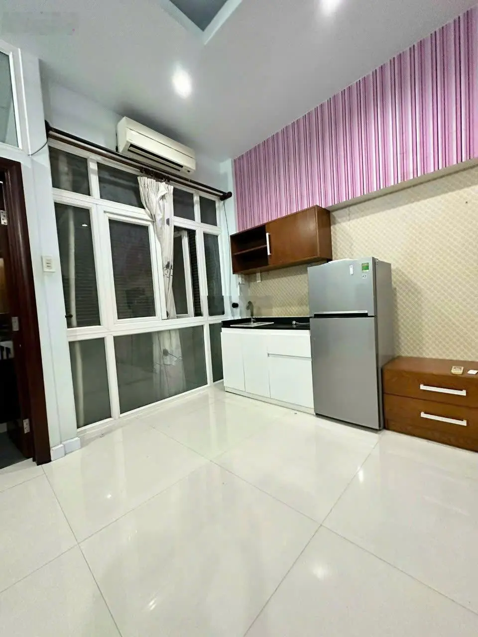 Siêu hời bán nhà riêng tại Đường Cao Thắng, P12 Quận 10. 14,8 tỷ, 67m2, 6 tầng, 15 PN, 15 WC