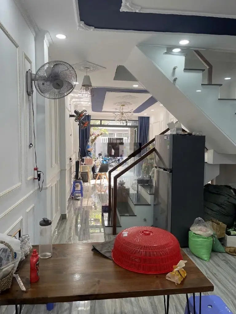 Bán nhà Tân Kỳ Tân Quý, 70m2, 4x17m, 2 Tầng, 3PN, 3WC, Hẻm ÔTÔ thông, ko Lộ Giới, kế EON