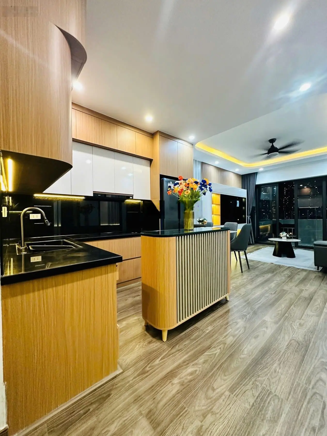 Bán Căn Hộ 73m2 Sổ Đỏ chính chủ toà Đơn nguyên 2 CT4B Bắc Linh Đàm-Hoàng Mai-Hà Nội. Lh0983392687