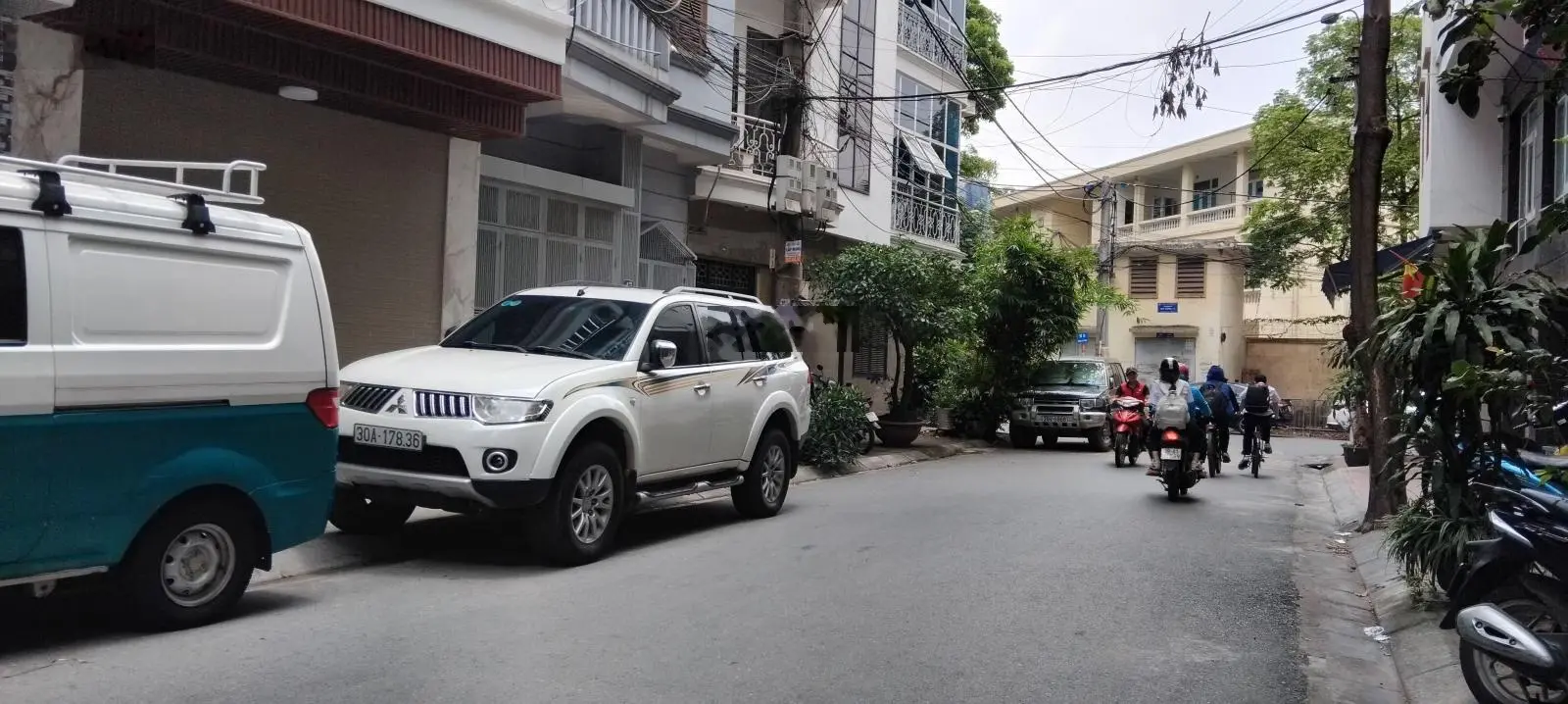 Căn duy nhất phân lô phố minh khai tiếp giáp phố Tam Trinh gara ô tô, kinh doanh tốt mọi thể loại