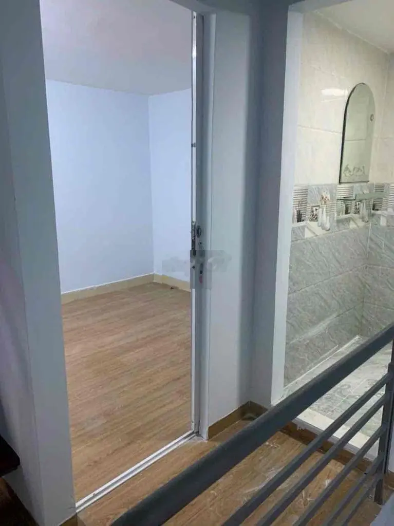 Tôi chính chủ cần bán nhà 1 trệt 2 lầu giá 1tỷ180 triệu Hiệp Thành Q12