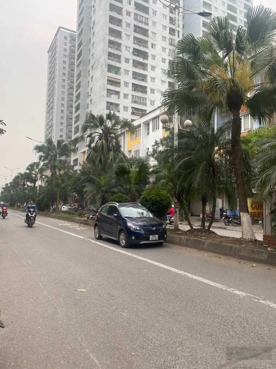 Bán LK Văn Khê 82.5m2, mt 5m, 5t hoàn thiện thuê 20 triệu, đường đôi 24m, sổ đỏ, kinh doanh 24/7