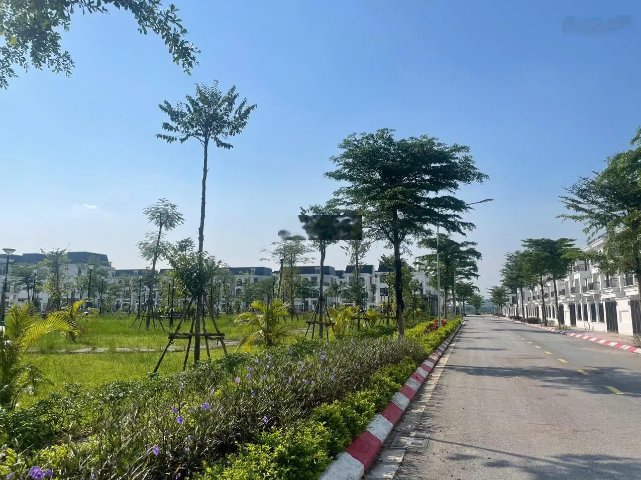Bán Lô Góc Biệt Thự 400m - HUD Mê Linh Central