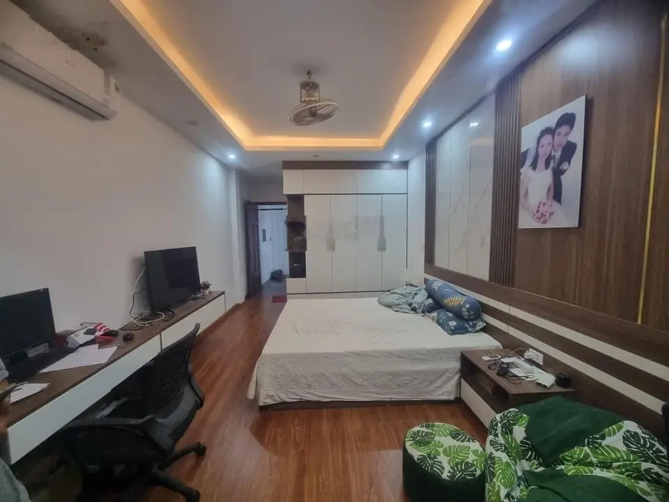 Bán nhà Tây Mỗ - Từ Liêm - ở ngay - diện tích 35m2 - sổ hoa hậu - 2 thoáng - nhỉnh 3 tỷ