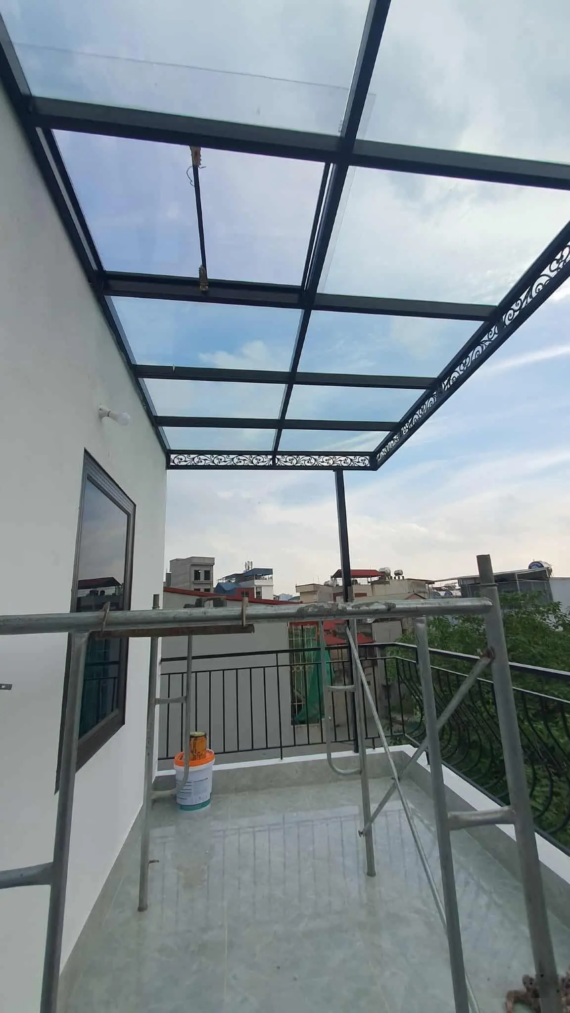 Bán gấp nhà Cổ Nhuế-nhà mới đẹp-siêu phẩm ô tô 4 chỗ qua nhà, lô góc, ngõ thông thoáng, to rộng