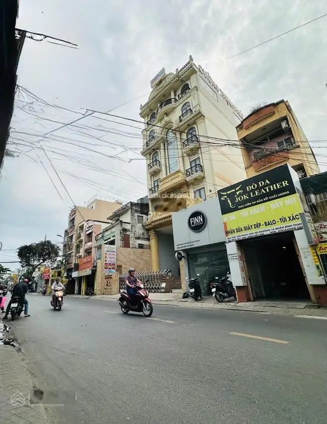 Nhà NÁT, MẶT TIỀN kinh doanh Phan Văn Trị (6.3 x 21) NỞ 9m, đc xây (Hầm + 7Tầng) giá chỉ 110tr/m2