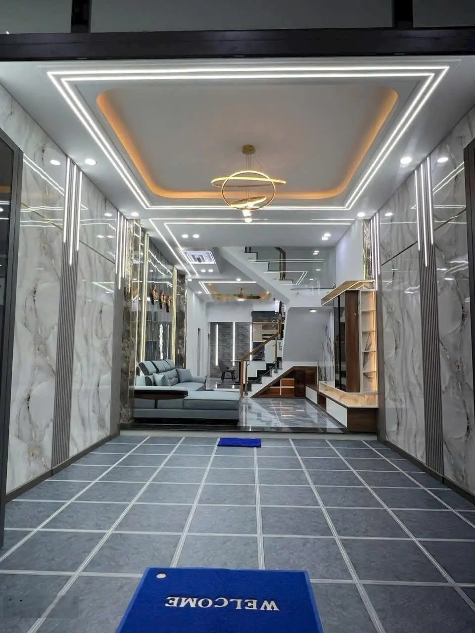 NHÀ PHỐ HIỆN ĐẠI ĐẸP LONG LANH CÓ 4Pn 4 WC - Kdc Hiện Đại . Phù Hợp Cho Gia Đình Đông Thành Viên