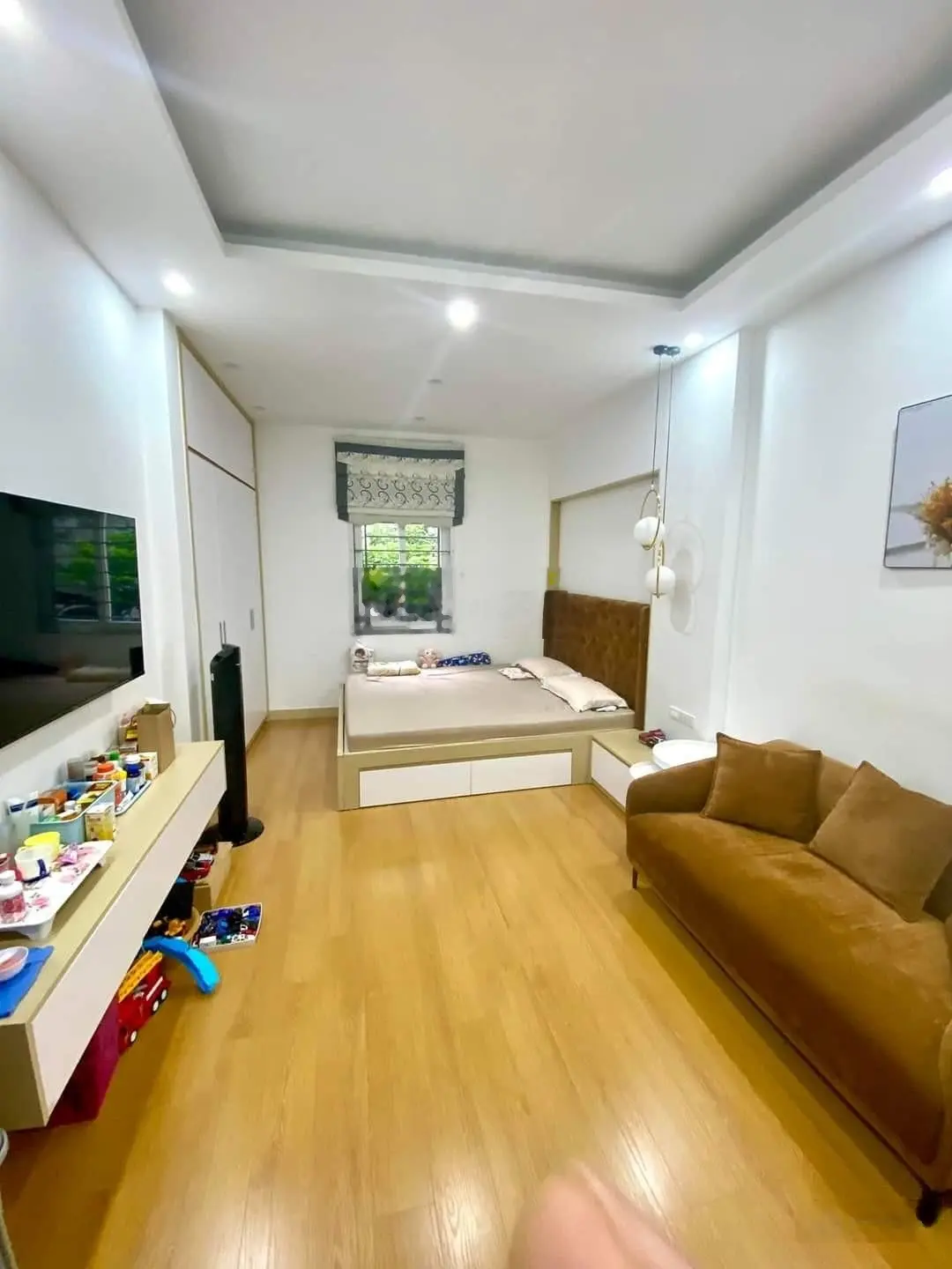 Bán gấp nhà riêng phố Thái Thịnh 55m 5Tg MT 3,6m chỉ 10,5 tỷ ô tô tránh 10m full nội thất.