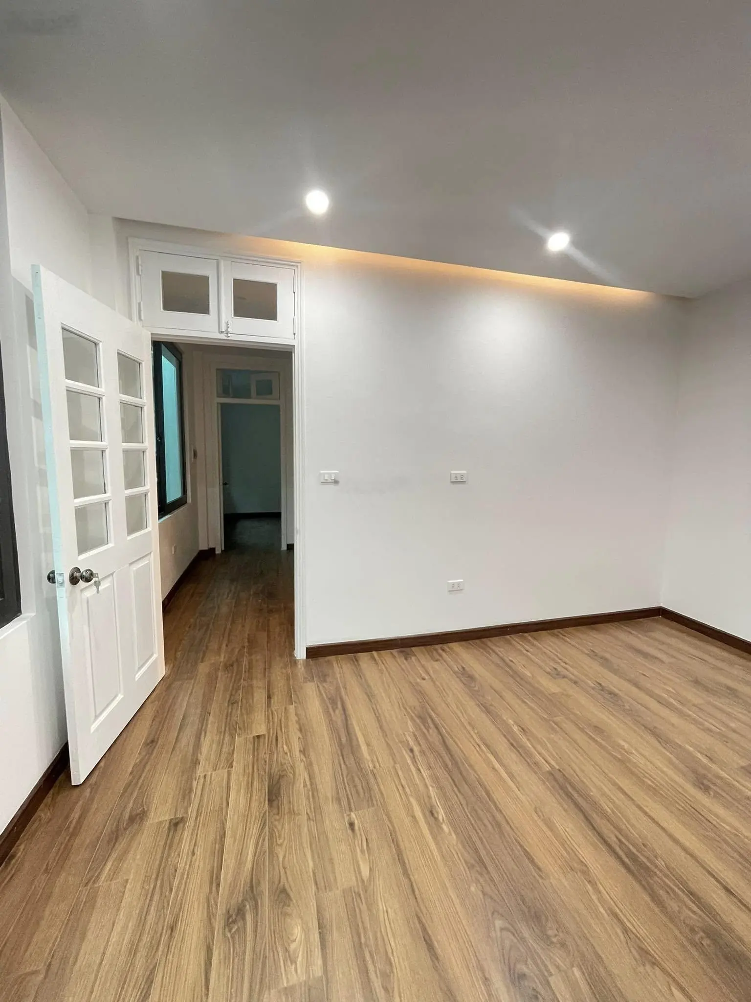 Biệt thự tại Hàng Chuối - Hai Bà Trưng, cách ô tô 10m, khu dân trí cao, an sinh đỉnh, 53m2, 16 tỷ 9