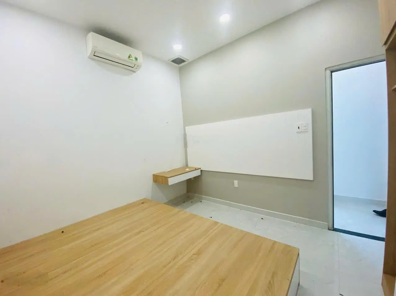 Nhà góc 3 MT Nguyễn Phúc Chu 4.5x10m full nội thất 4.3tỷ còn 3.8tỷ