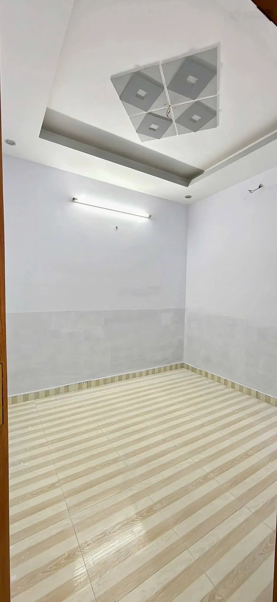 Chính chủ gửi bán gấp nhà đẹp vị trí đẹp 4*12 trệt 3 lầu 4phong 3tolet giá 4ty430 TL