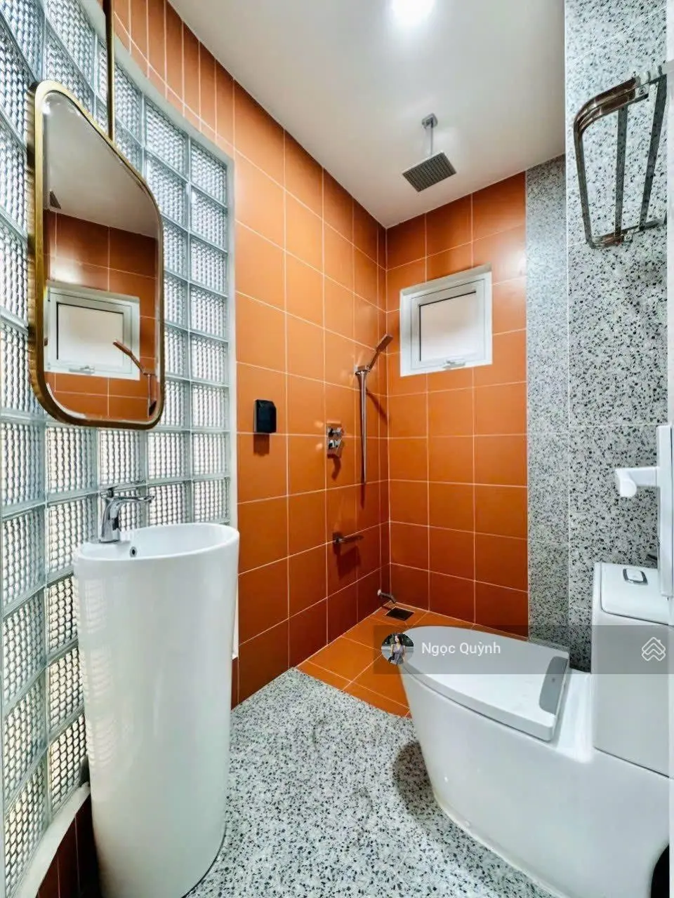 Bán căn hộ dịch vụ 72m2 Đặng Văn Ngữ P10 Phú Nhuận, giá 7 tỷ 500 sổ riêng. LH 0902631003 Quỳnh
