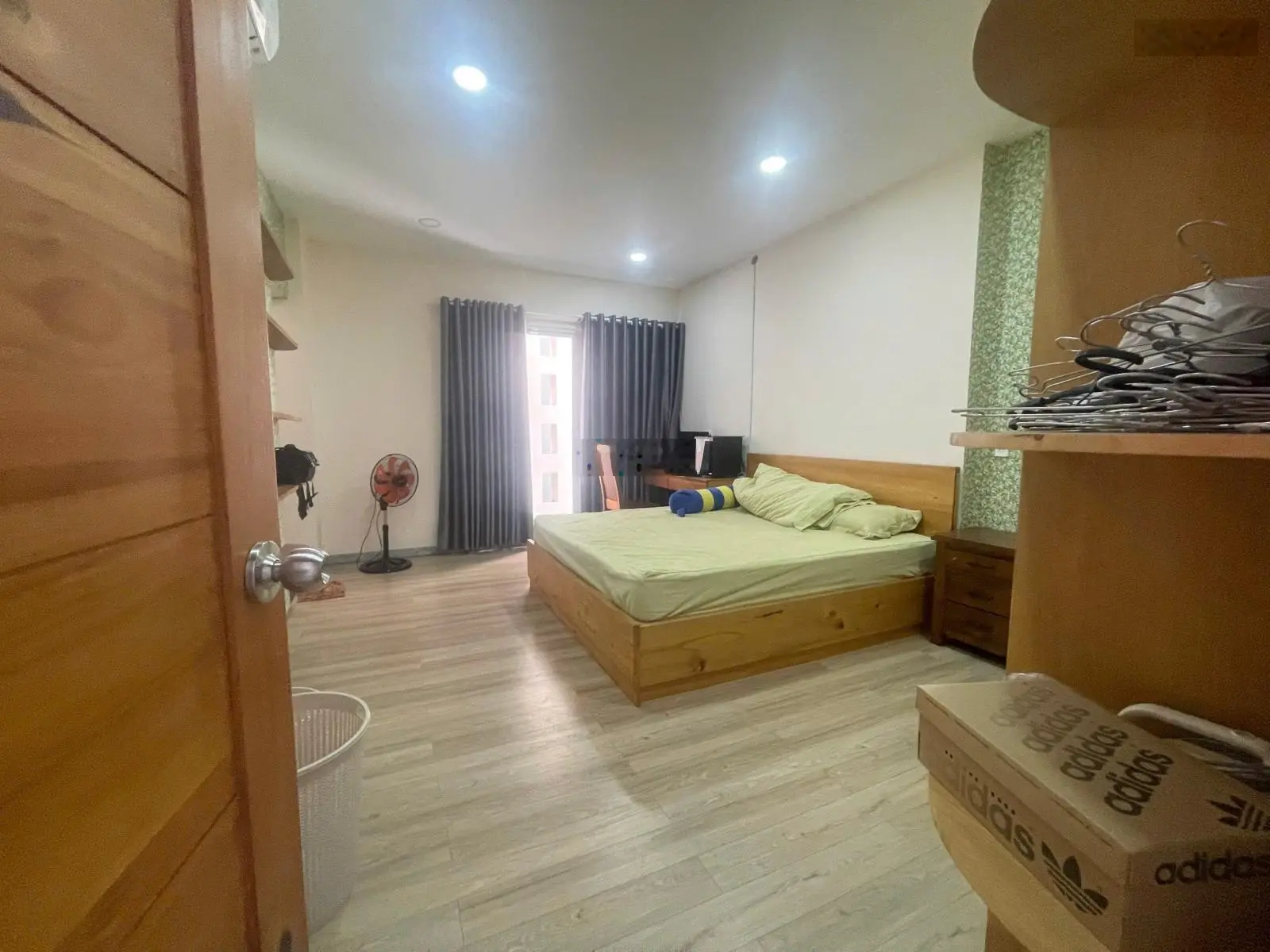 Chủ cần bán biệt thự mini ở Vĩnh Hiệp ở gần đường d30 đặc biệt có hồ bơi cách biển 7km tới bãi tắm