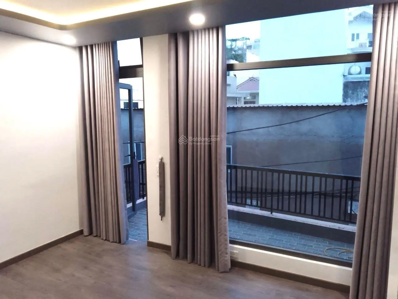 Bán nhà mới hoàn thiện nhánh cầu Tân Thuận 2, đường Trần Xuân Soạn, Phường Tân Thuận Tây, Quận 7