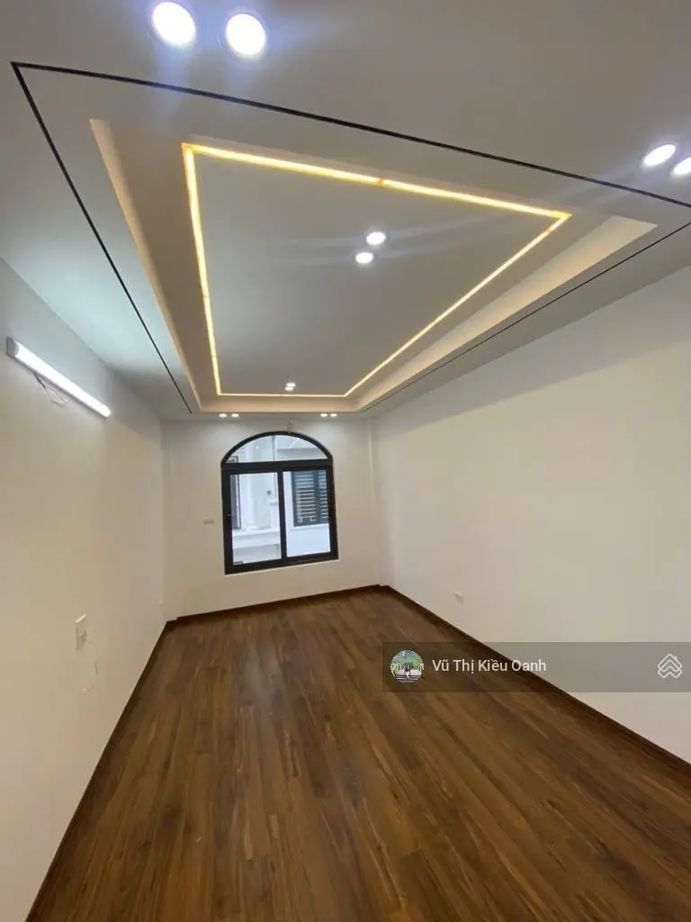 Bán nhà Hoàng Mai, ô tô ngủ trong nhà,lô góc,2 thoáng,kinh doanh, hàng xóm Gamuda, 46m2x5T,10.8 tỷ