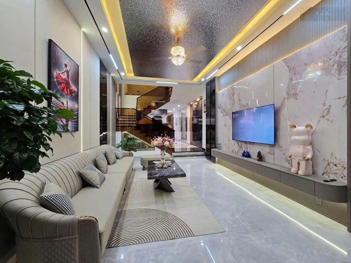 Bán nhà Trước Tết Đường Hồ Tùng Mậu, Hòa Minh, Nhiều Tiện Ích FULL Nội Thất Xịn Đẳng Cấp Giá 8ty89