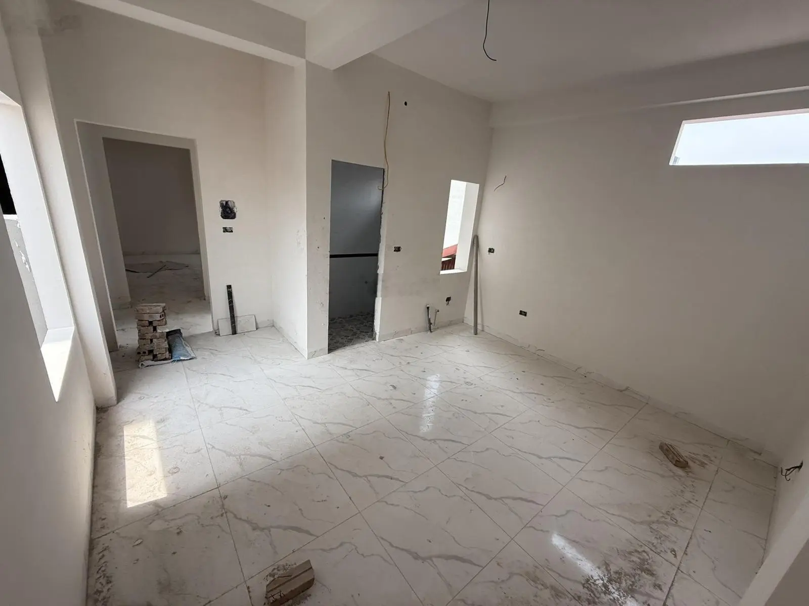 Bán nhà 133m2 Mỹ Đình 8 tầng, 42 phòng khép kín, chỉ hơn 30 tỷ, lợi nhuận 2 tỷ/ năm, ô tô đỗ cửa