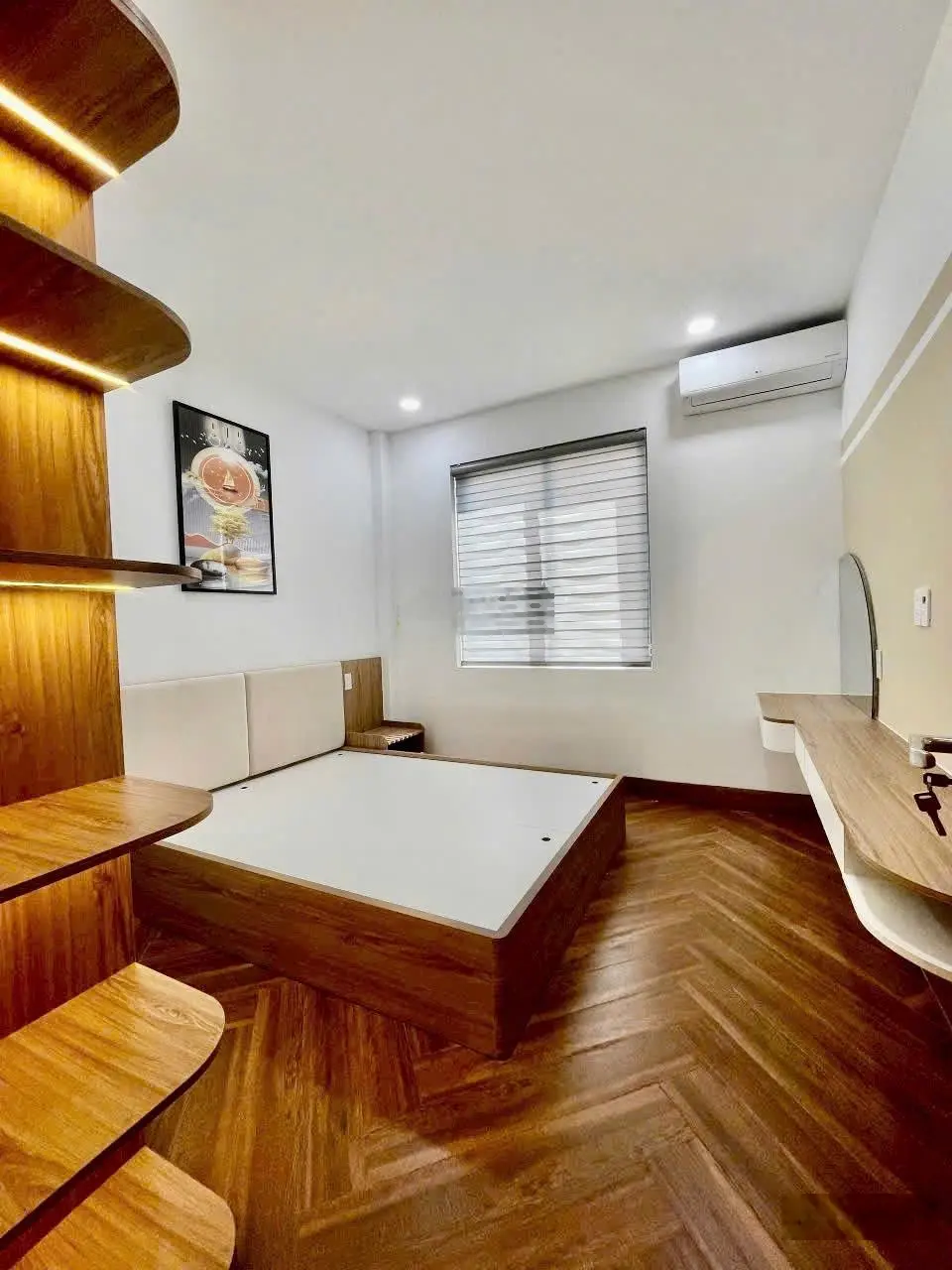Bán nhà 3 tầng đẹp khu tđc vcn phước hải trung tâm nha trang. tiện ích đầy đủ