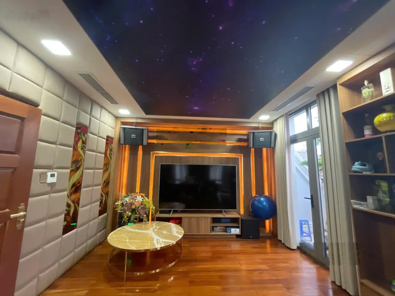 BIỆT THỰ SONG LẬP 186m2 BÊN HỒ 12HA, CẠNH VƯỜN HOA LỚN. HOÀN THIỆN ĐẸP SẴN ĐƯỜNG CHỜ LẮP THANG MÁY.
