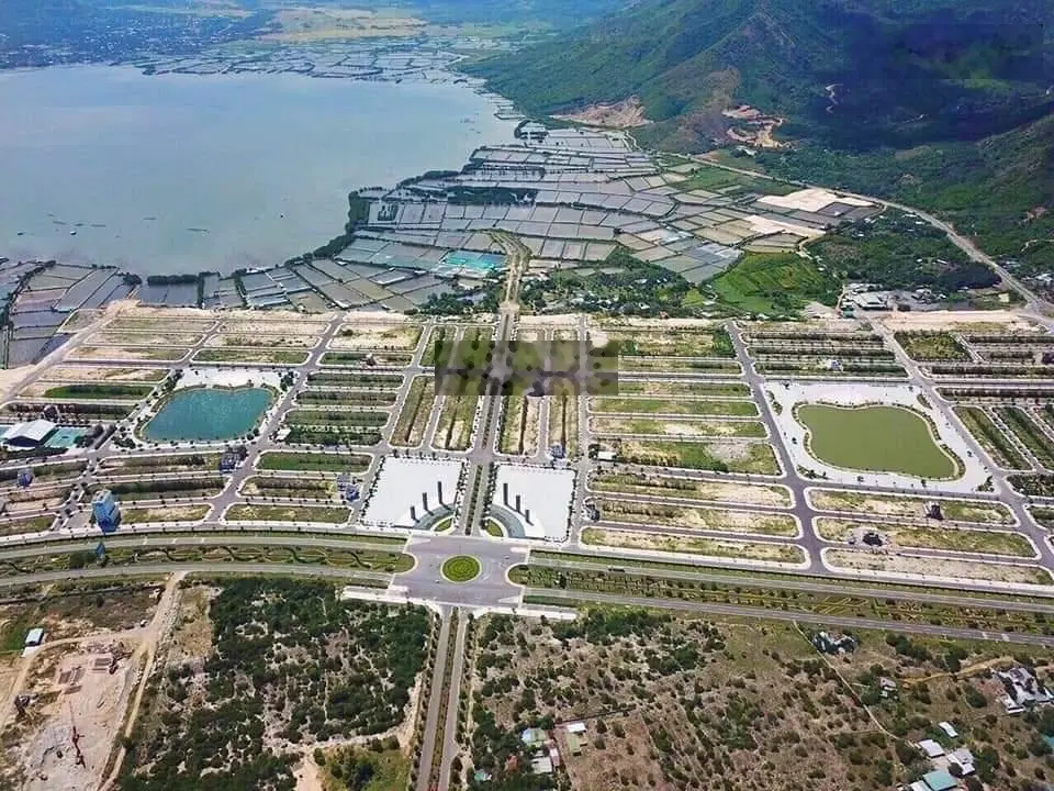 Chuyên phân phối dự án Goldenbay Hưng Thịnh biển Bãi Dài Cam Ranh giá tốt 20tr/m2, LH: 0908 207 ***
