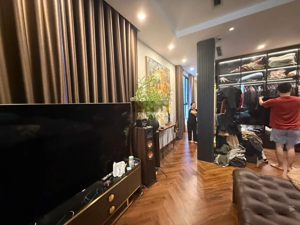 Bán căn nhà Phố Lý Nam Đế - Oto đỗ cửa lô góc 1 nhà ra mặt phố vip hiếm có nhà bán dân trí cao