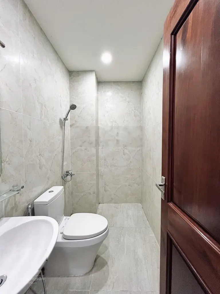 Bán BT 6PN 4WC đẹp, 180m2, D11, p Phước Long B, Q9, HCM, 26,3 tỷ