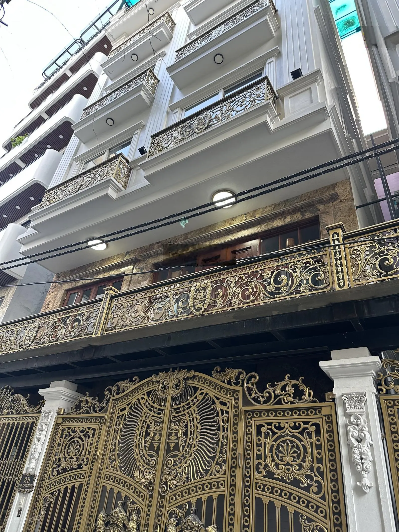 Bán nhà Tư Đình dân xây khu quân đội, nhà đẹp xuất sắc, thang máy full nội thất xịn sò, ô tô đỗ cửa