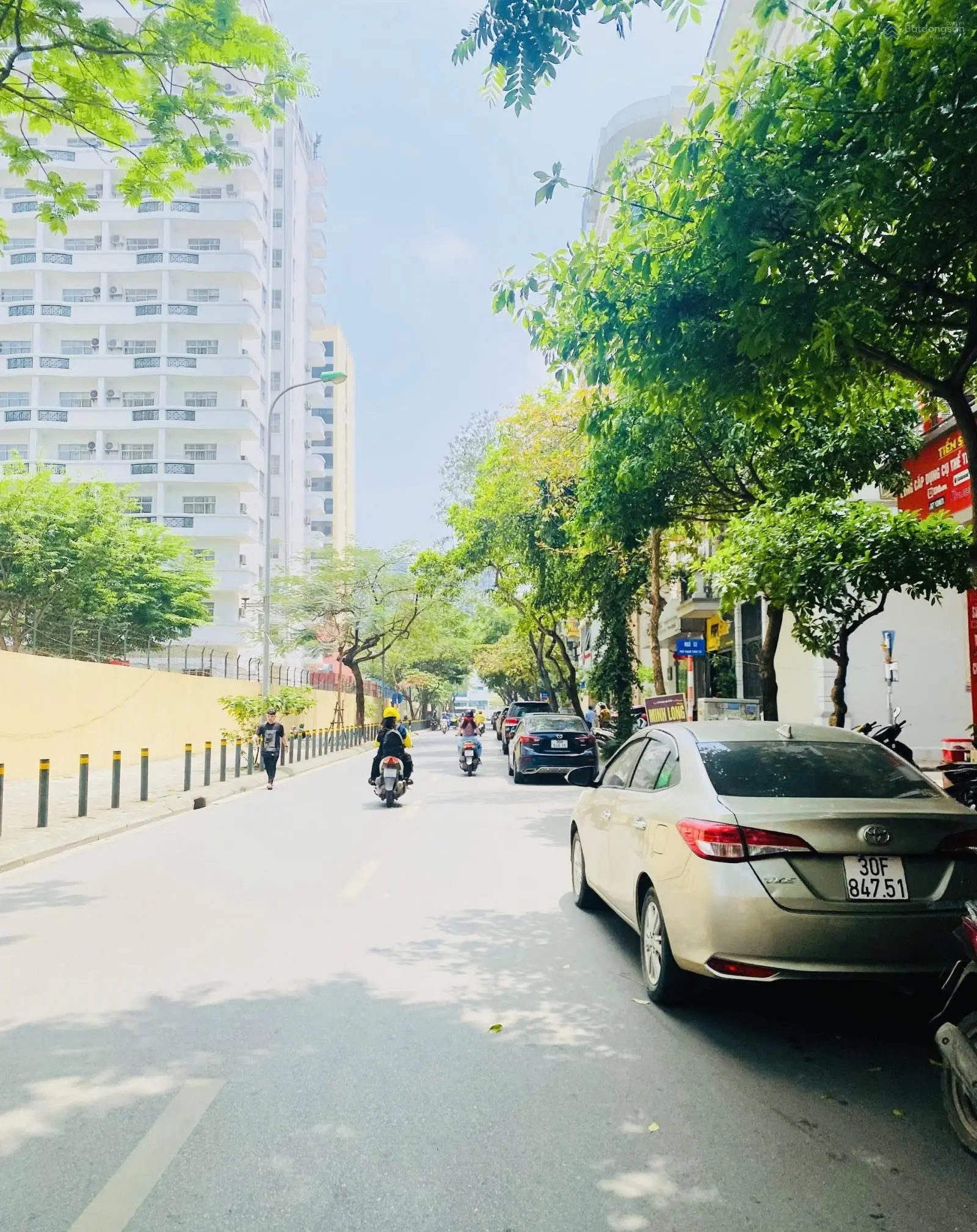 Chính chủ bán nhà ngõ 61 phố phạm tuấn tài - phân lô vỉa hè ô tô tránh - kinh doanh đỉnh.