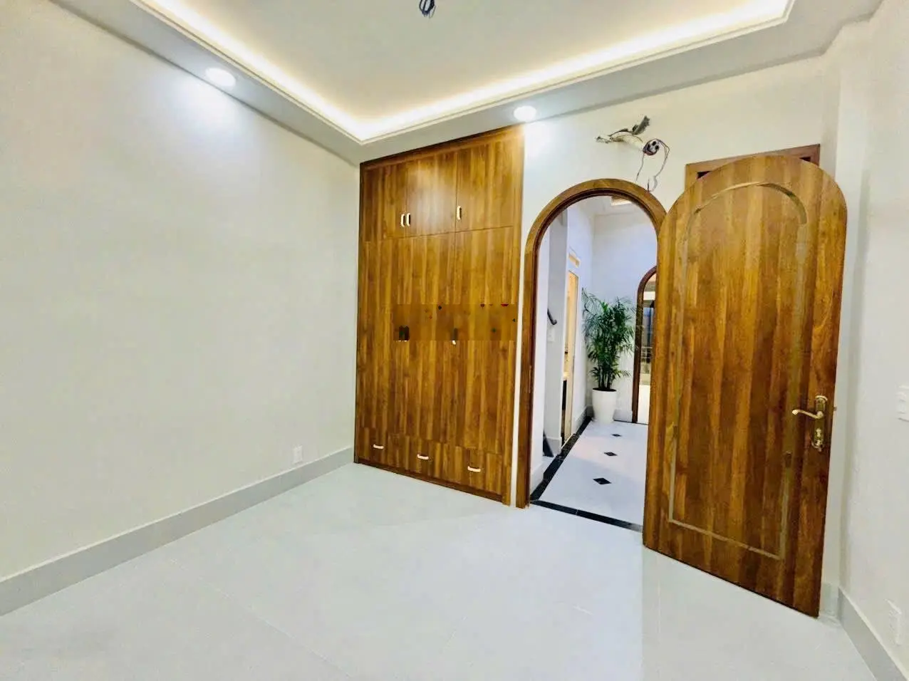 [ Quận 6 ] 5 tỷ 500 ( Nắm Chủ ) Chính chủ gởi bán Nhà hẻm 1/ đg Minh Phụng, P6 Q6.