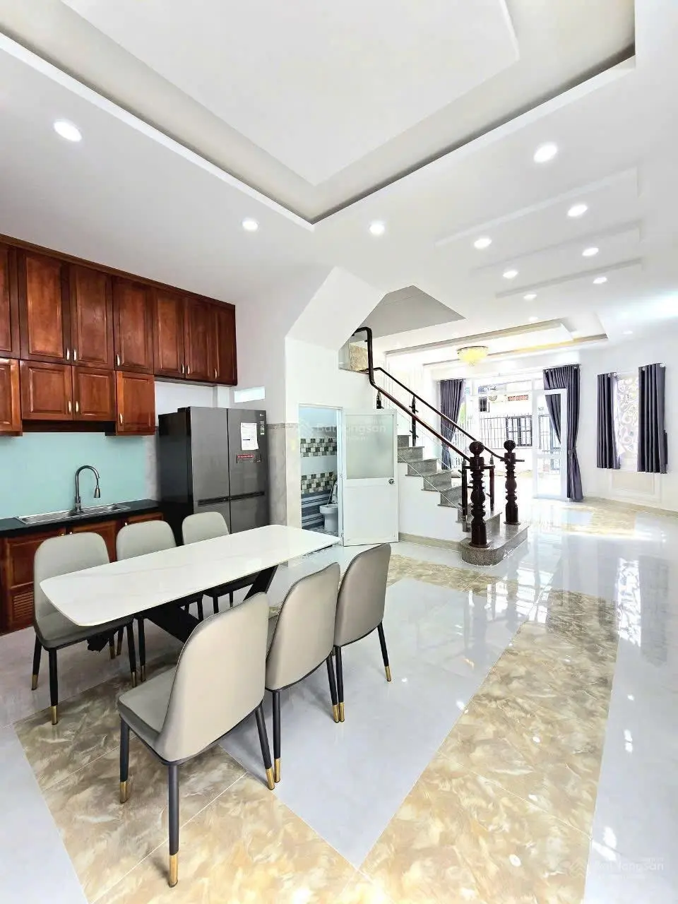 Bán nhà phố mặt tiền HXH 76 Dương Cát Lợi*Thị Trấn Nhà Bè - 5.5x12m, 3L, 4PN + NT. Giá bán: 6.8 tỷ