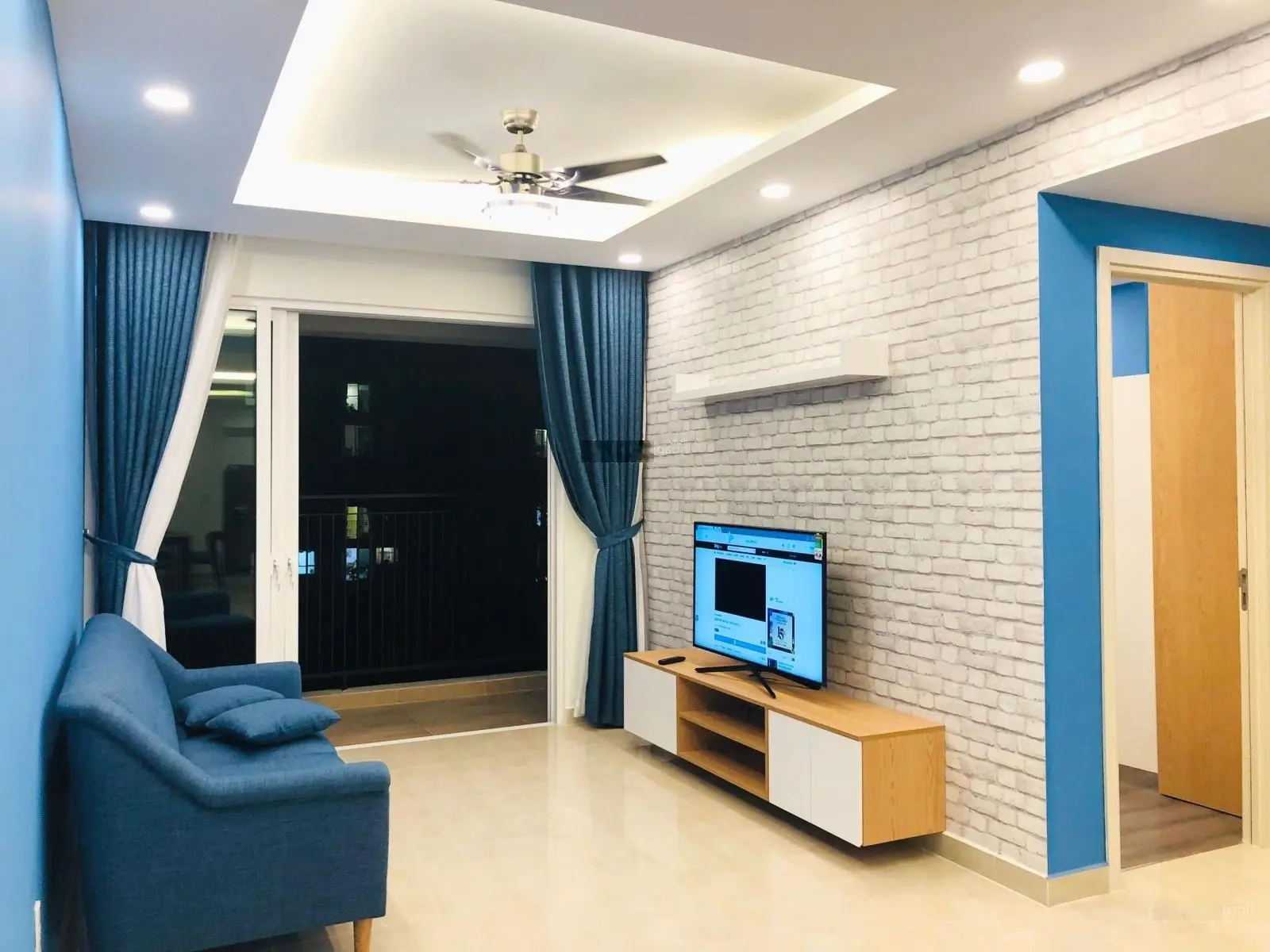 Hot! Bán nhiều căn 2PN Kris Vue tầng cao full NT đẹp, giá từ 3.8 tỷ. LH 0919 004 ***
