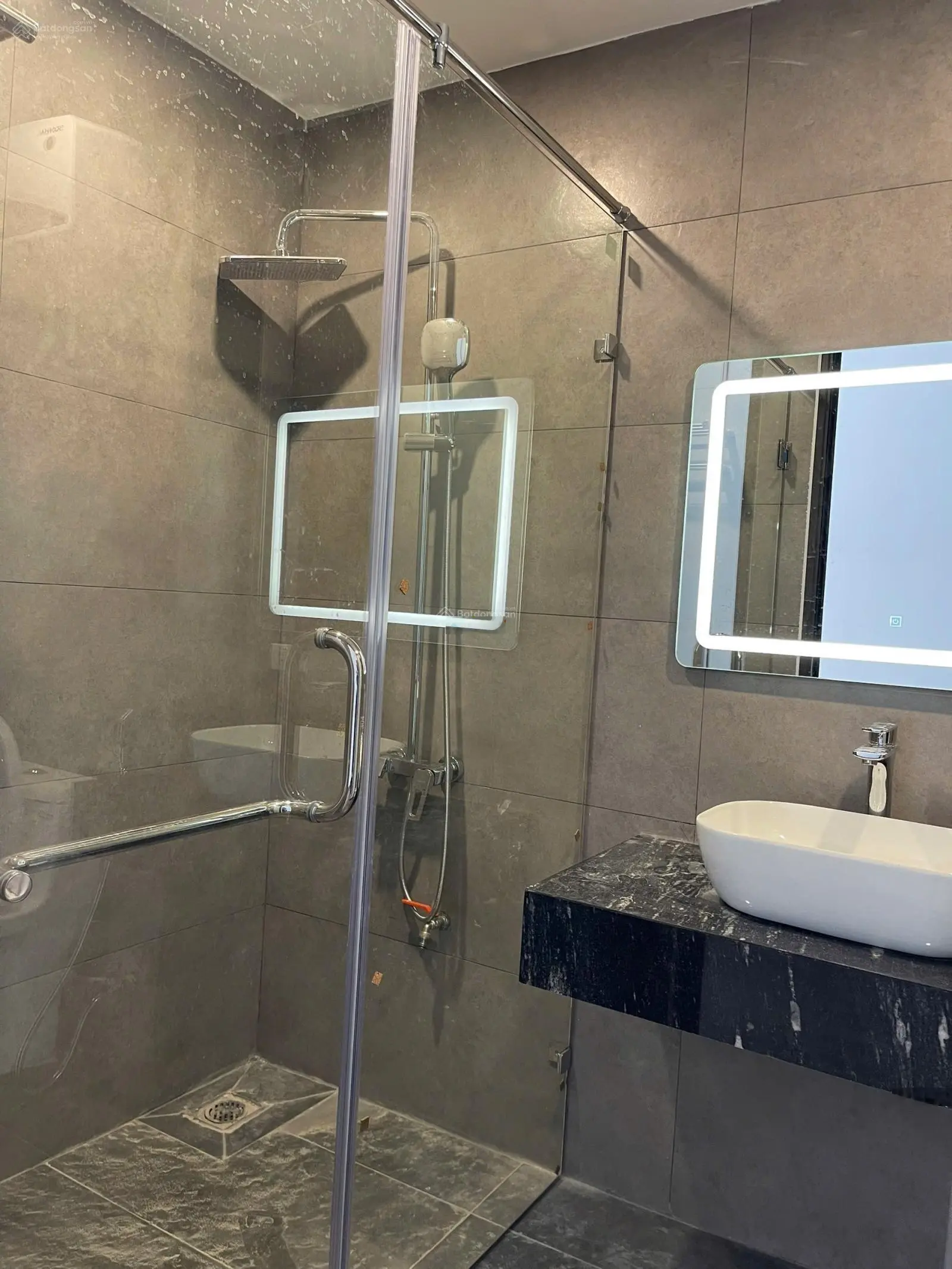 Bán nhà 6 tầng diện tích 46m2 mặt tiền 4m khu phố Tứ Liên, Tây Hồ,Hà Nội:0981222026