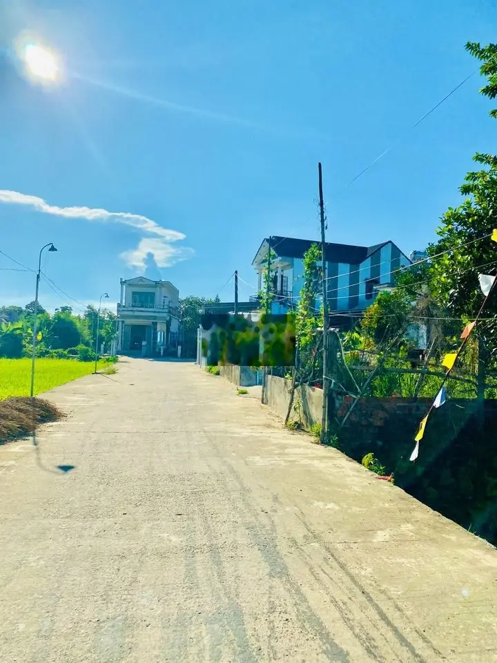 Bán lô đất thuộc Khối Phố Xuyên Tây-Nằm sau lưng TTHC Huyện-Giá 675tr.