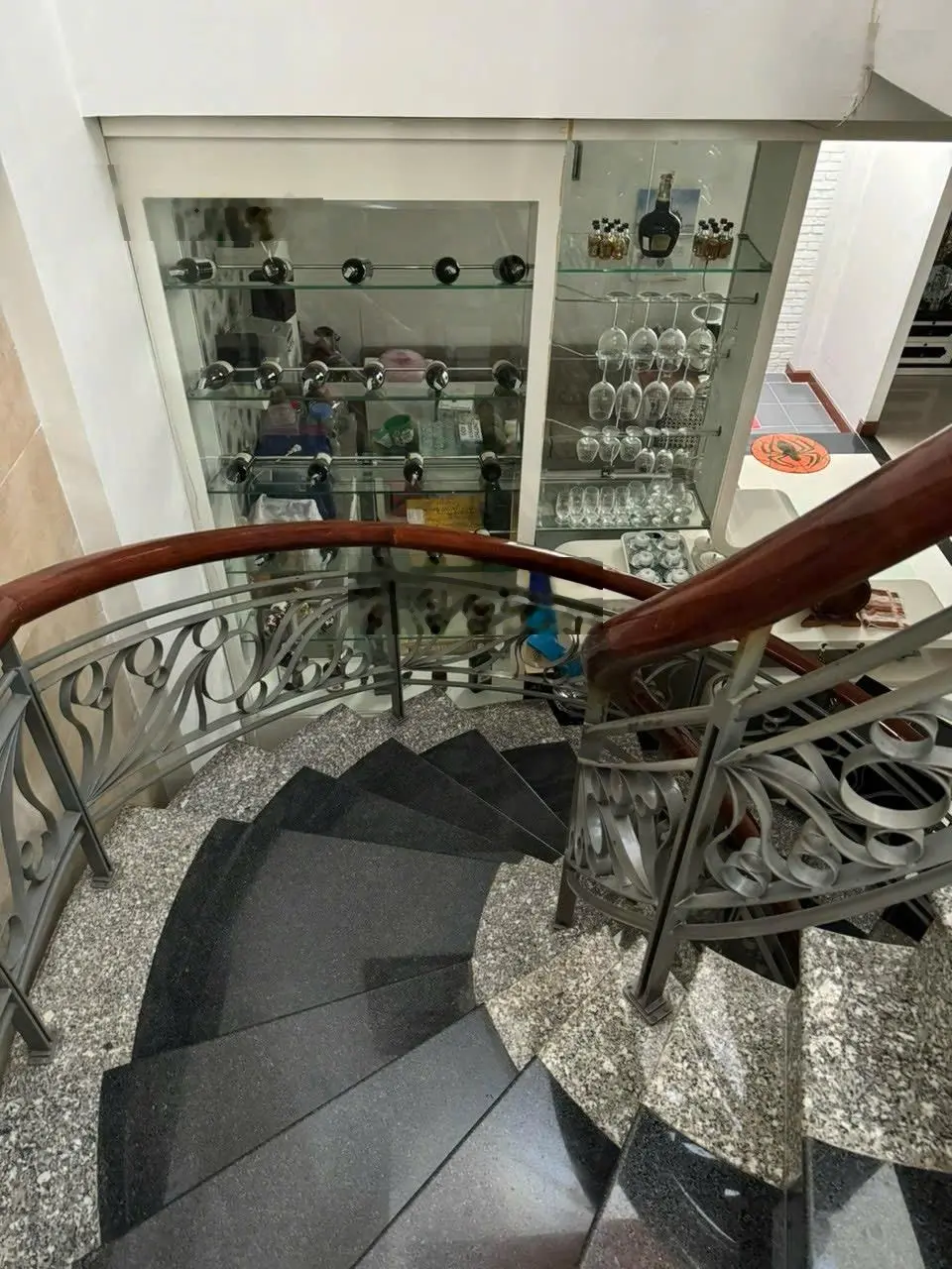 Bán nhà 170.4m2, ngang 8.2m, nở hậu 8.7m - mặt tiền đường Cổ Loa, giá 19 tỷ, khu bàn cờ Nha Trang