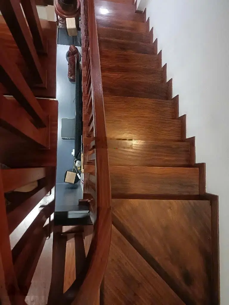 Bán nhà Ô Cách, Long Biên DT 70m2, view hồ điều hòa, ô tô đỗ cửa, tiện ích ngập tràn - ở sướng
