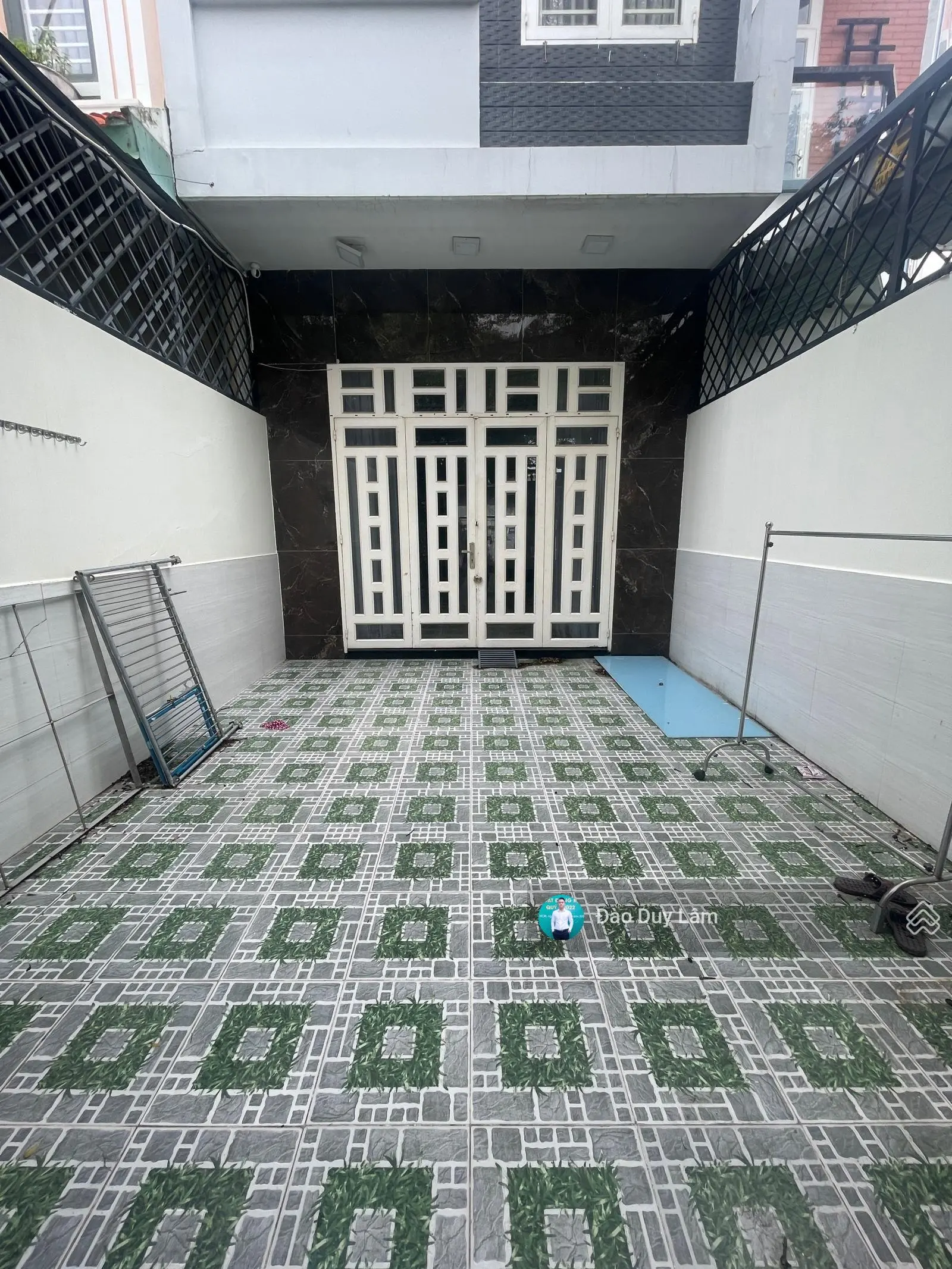 Về quê hạ giá bán gấp: Nhà 4 tầng mặt tiền kinh doanh, đường 10m thông khu Hồng Long, Hiệp Bình.
