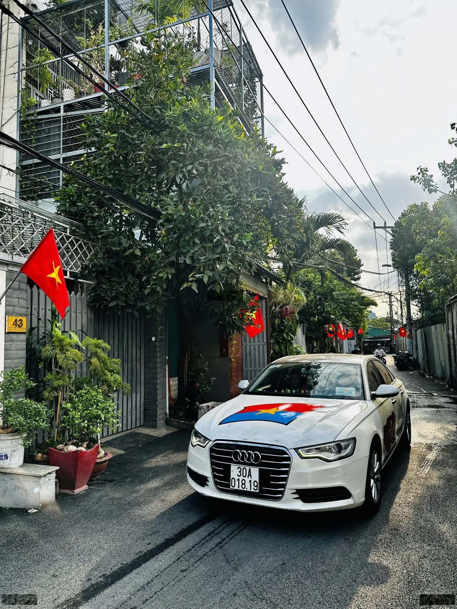 Chỉ 6,7 tỷ cho 97m2 căn nhà cấp 4 đường ô tô thông Bình Trưng Tây Q2 ngay chợ đường 39