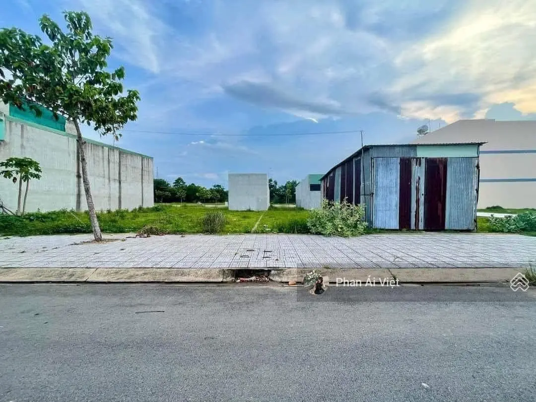 Kẹt tiền bán gấp,Đ.Nguyễn Văn Tốt,Phường1, Tây Ninh, Gần chợ TP.Tây Ninh,120m2/500tr,Đất thổ cư,SHR