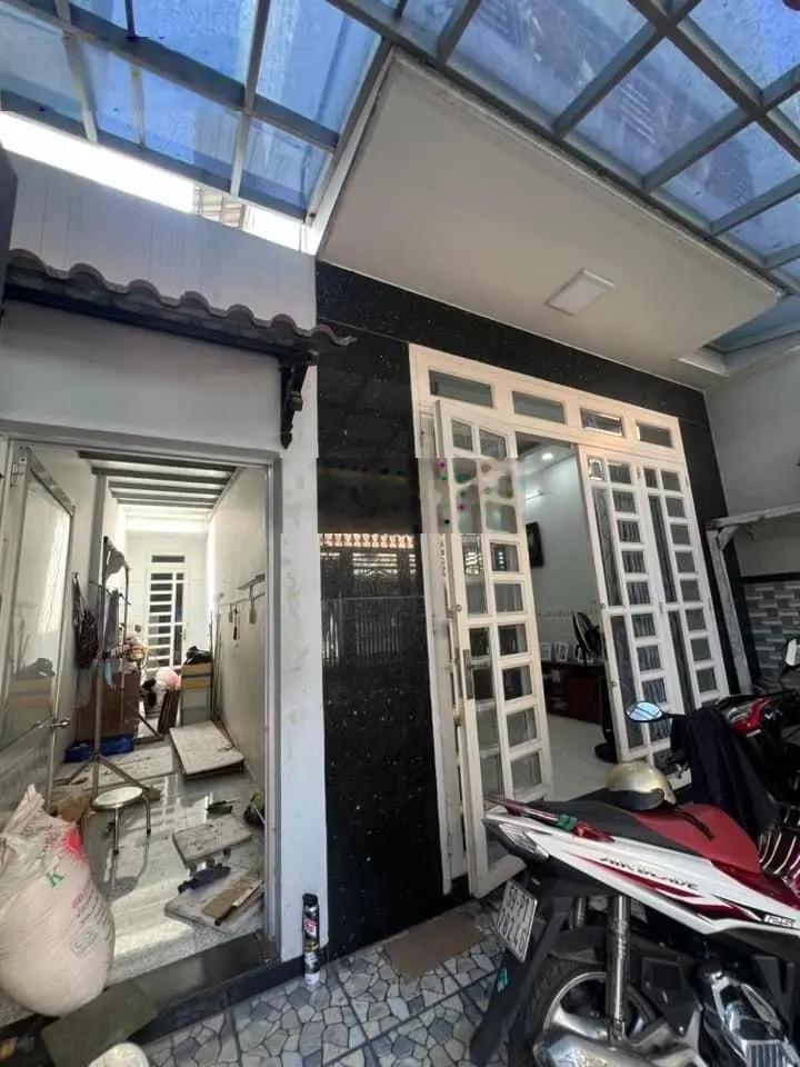 Bán nhà 3 tầng 95m2 hẻm xe tải đường Trần Thái Tông, P 15, Tân Bình
