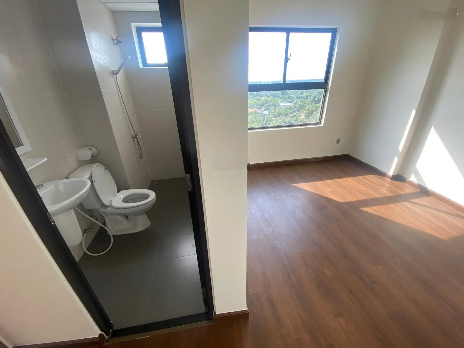 Căn hộ Ehome Bến Lức giá 1.4 tỷ DT 63m2 2 phòng ngủ + 2WC + ban công. LH 0906 499 ***. Nhà mới 100%