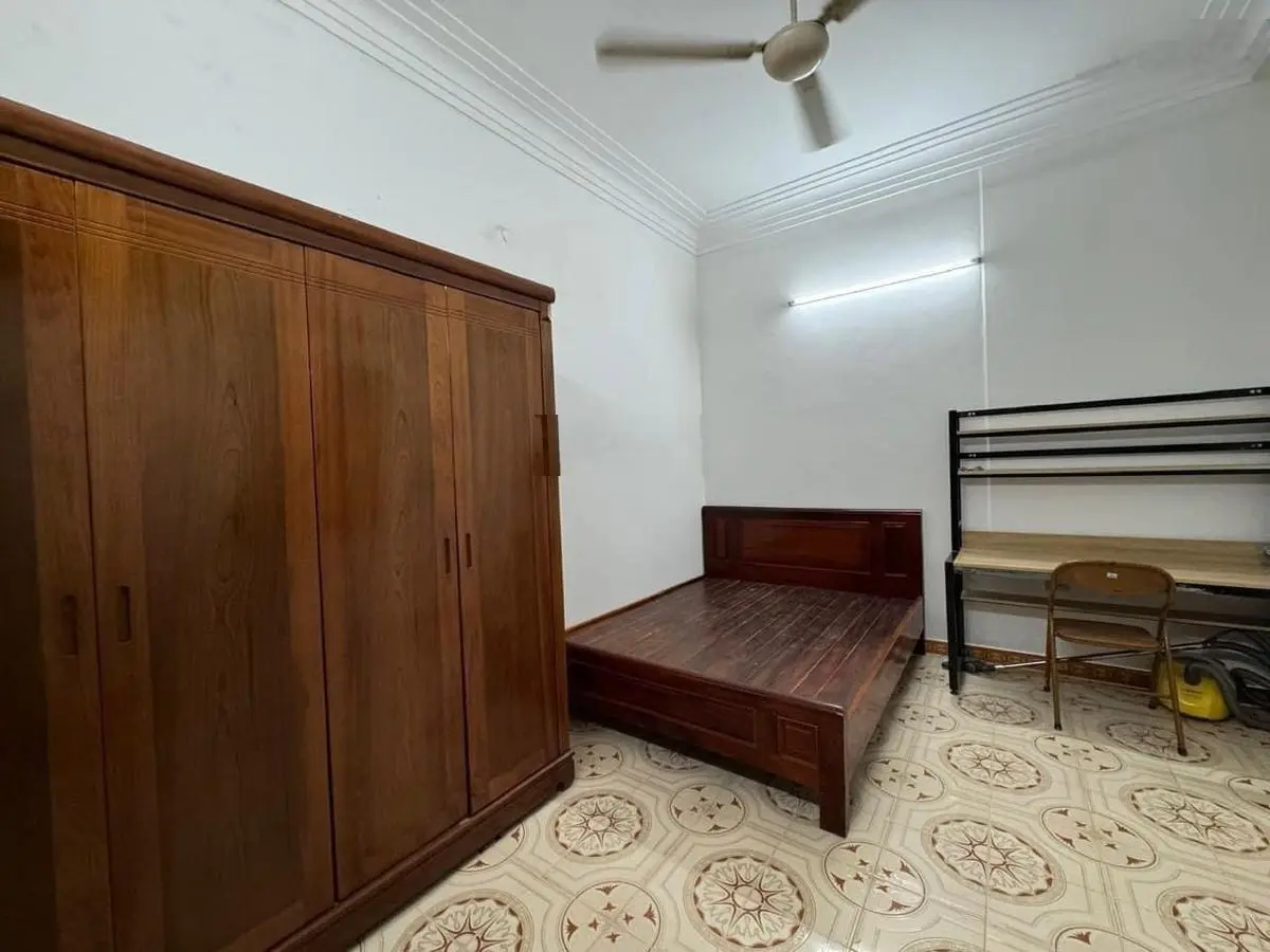 Vị trí kim cương, phố Tam Khương, cách mặt phố vào bước chân, ngõ thông Kd, gần trường,43m272x5T!!