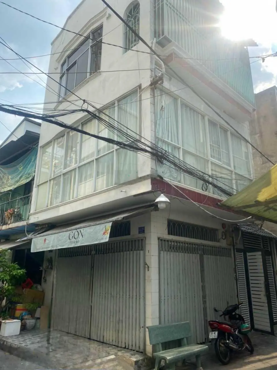 Giá chưa 3 tỷ nhà MT căn góc ở và KD Lạc Long Quân P5 Q11