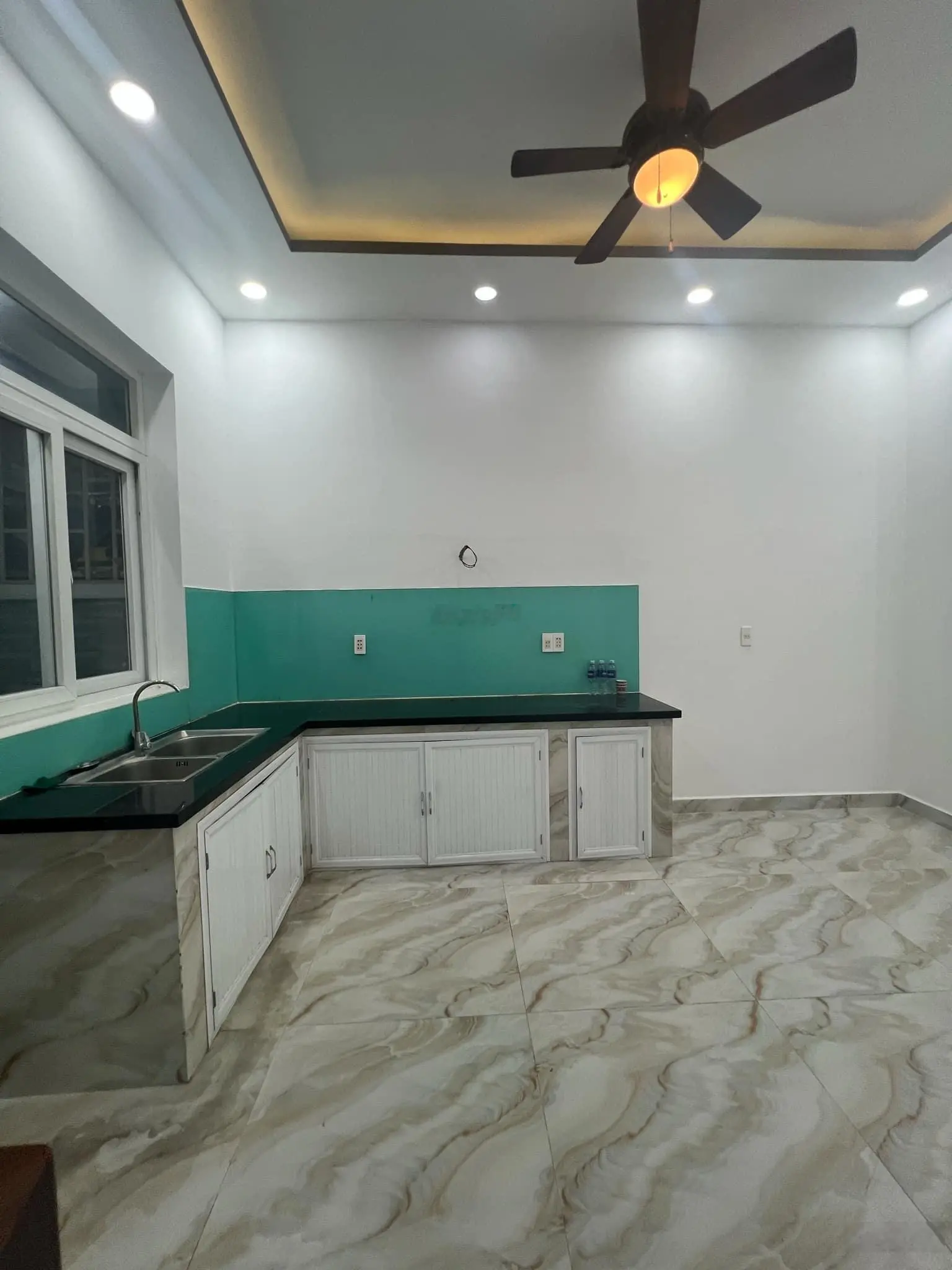 Bán nhà phố liền kề nội khu Khang Điền Bình Chánh