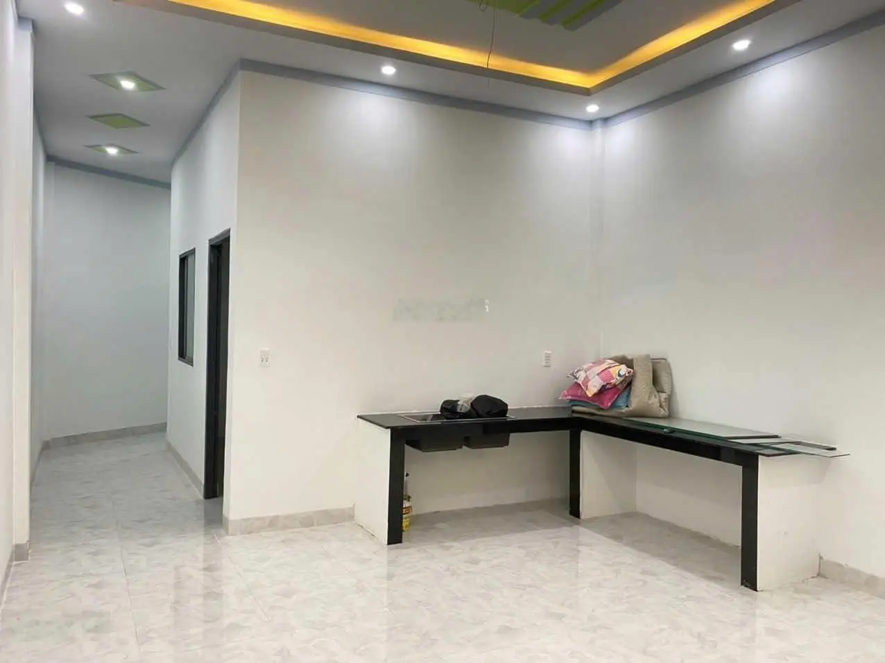 Bán gấp căn nhà 1 trệt 1 lầu ngay Thị Trấn Củ Chi, 82m2 hoàn công đầy đủ giá 1 tỷ 550 , sổ sẵn