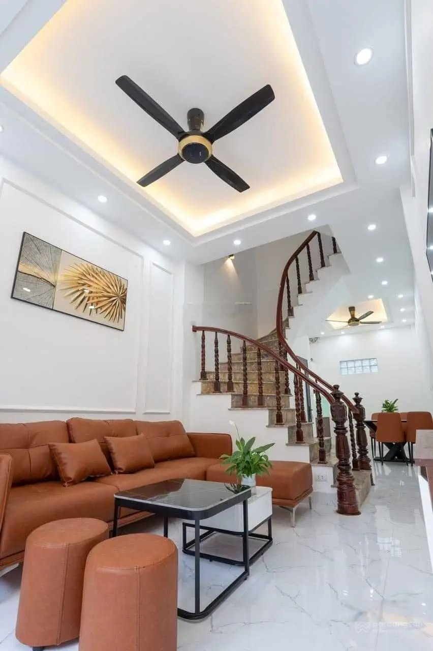 Hạ chào nửa tỷ! Thái Thịnh, gần phố, mặt ngõ, 35m ô tô tránh, full nội thất, lô góc, 51m2, 4PN